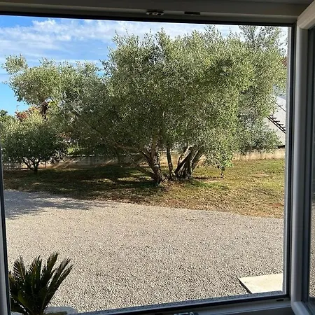 Apartment With A Parking Space Porat, Krk - 22186 Malinska