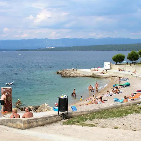 Apartment With A Parking Space Porat, Krk - 22186 Malinska